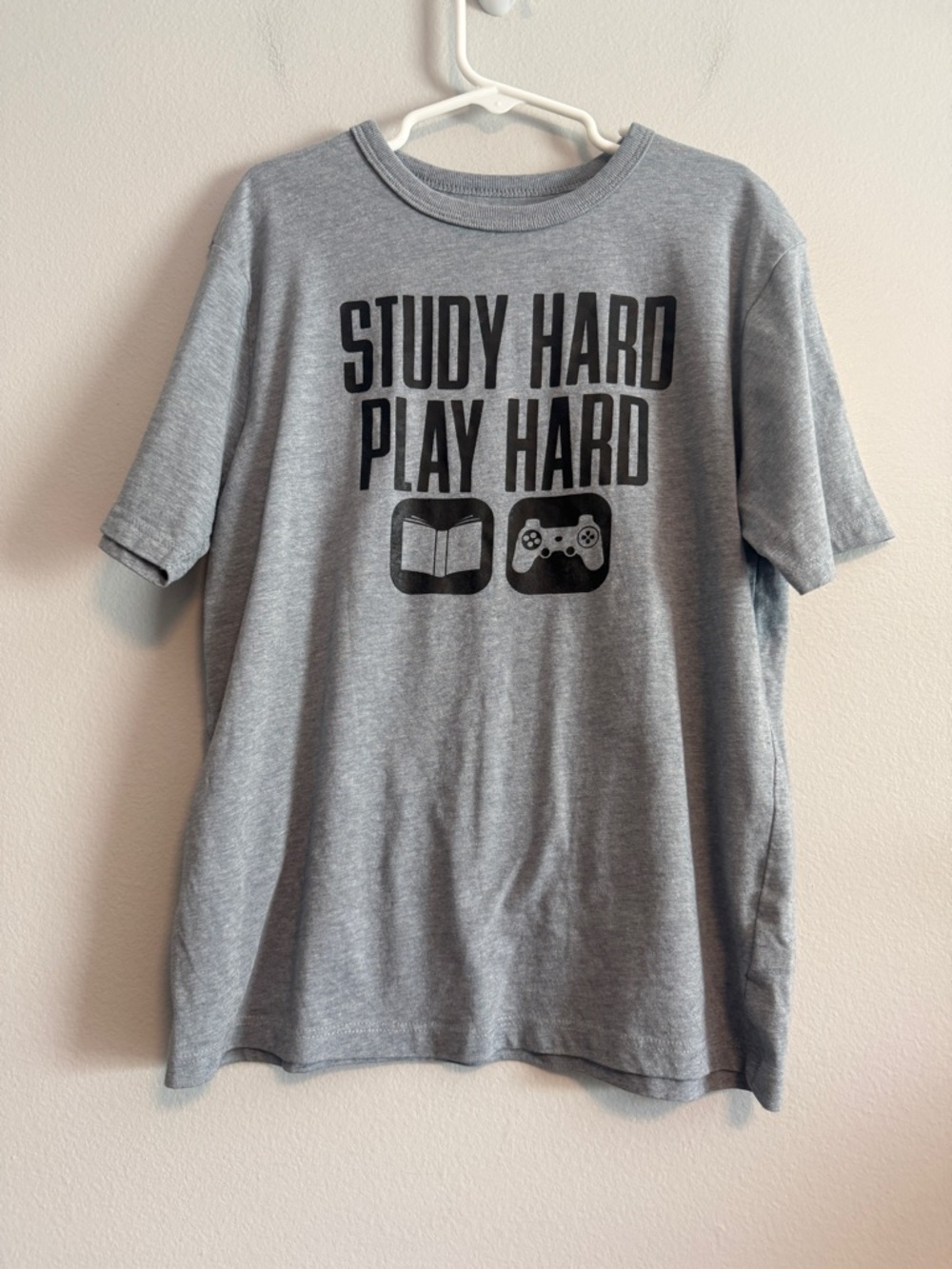 Children’s Place Study Hard Graphic Tee Size M 7/8